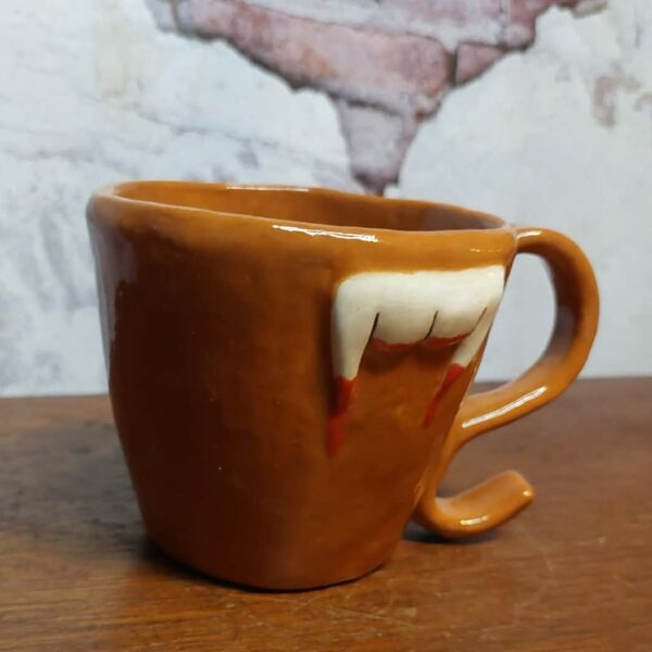 Vampire Fang . Mug